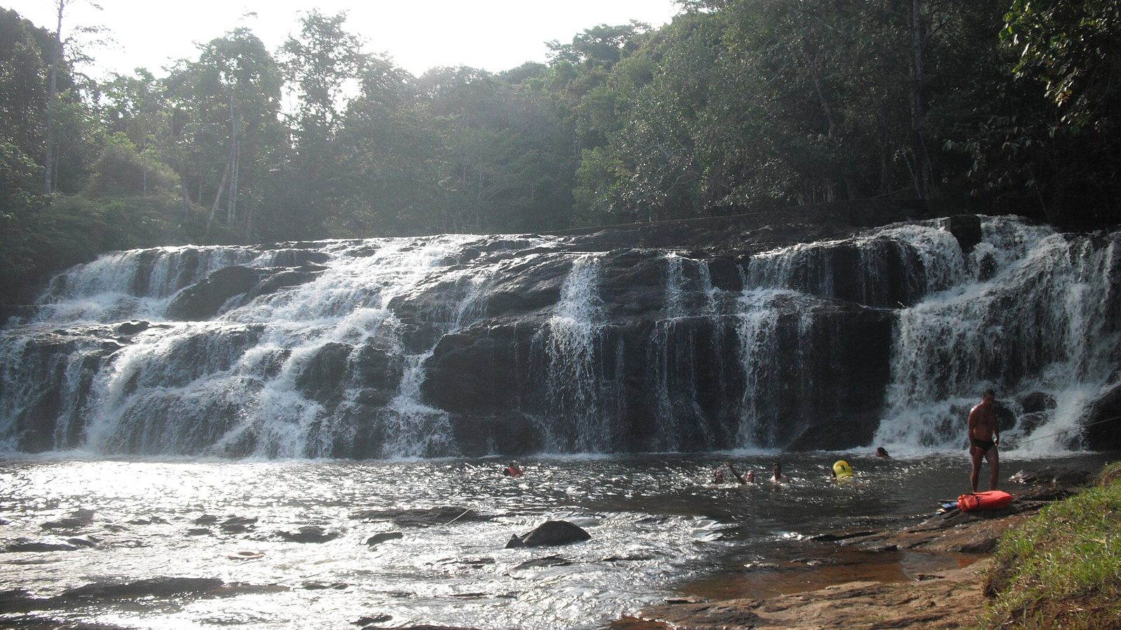 Cachoeira do Tijuípe cercada pela mata atlântica